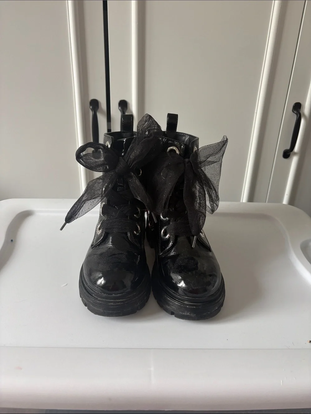 Nina Black Patent Sheer Ribbon Lace-Up Kids Boots